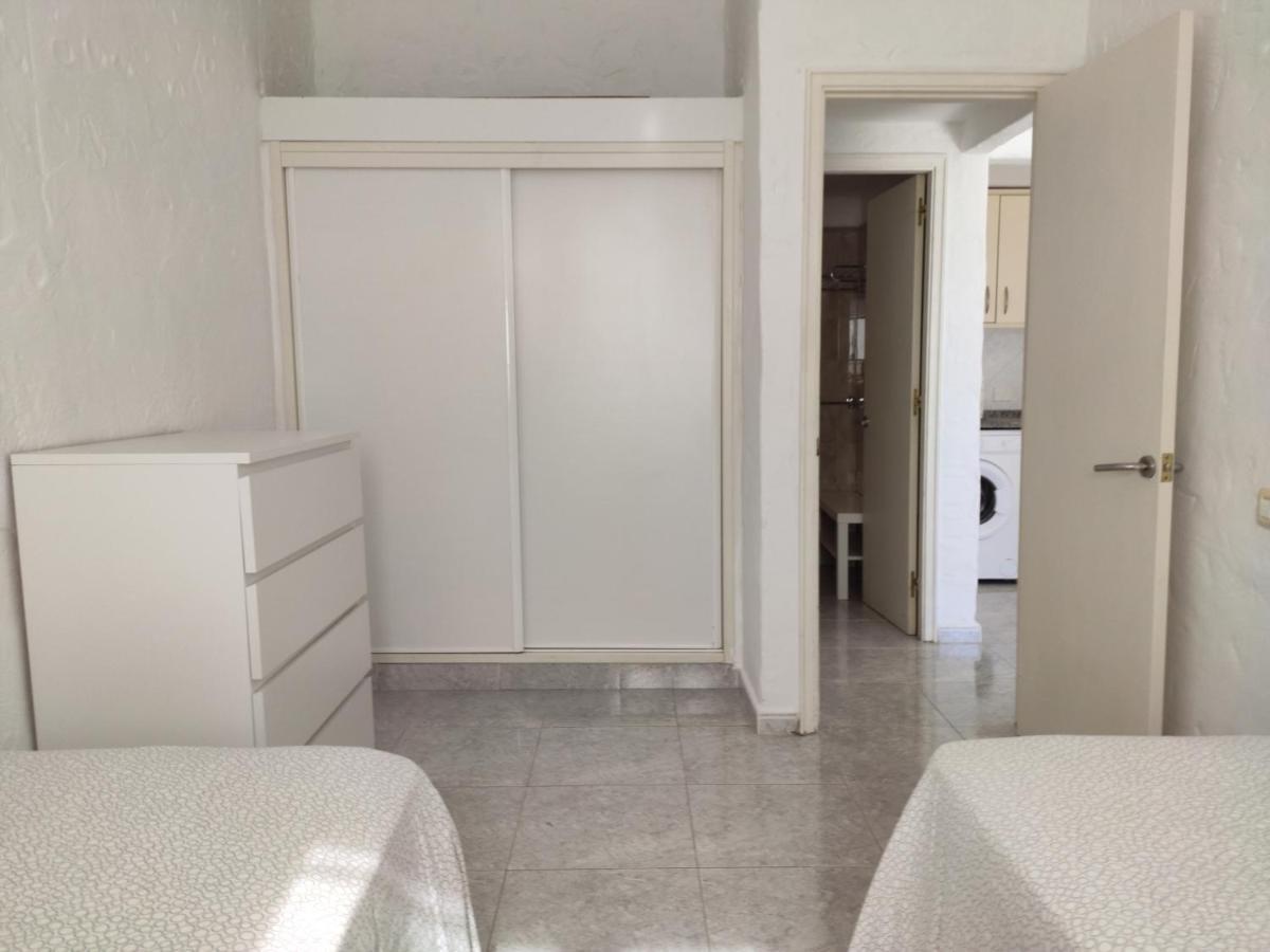 Private Bungalow A 200 Meters To Yumbo Center มาสปาโลมาส ภายนอก รูปภาพ